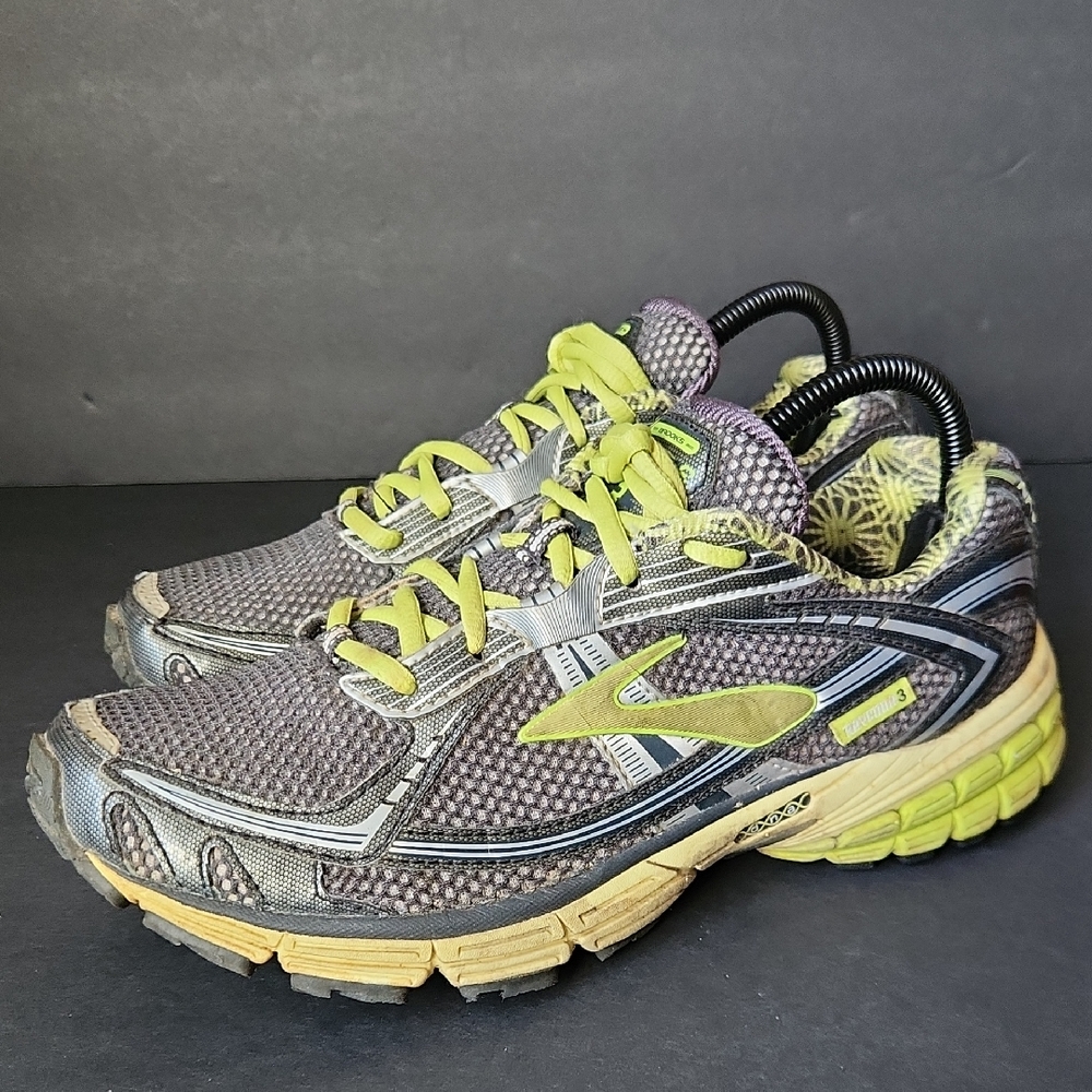Brooks Womens Ravenna 3 Gray and Lime Running Shoes Size 9